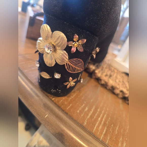 Jewel Badgley Mischka Velvet - Picture 6 of 17